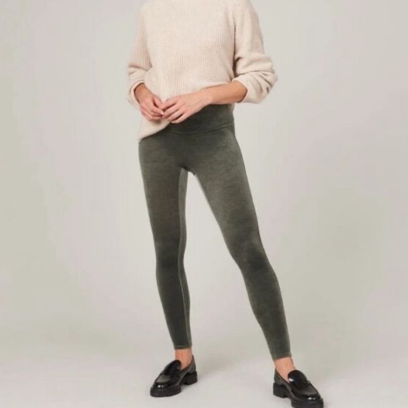 Spanx Olive Green Ready to Wow Velvet Leggings - Picture 3 of 5